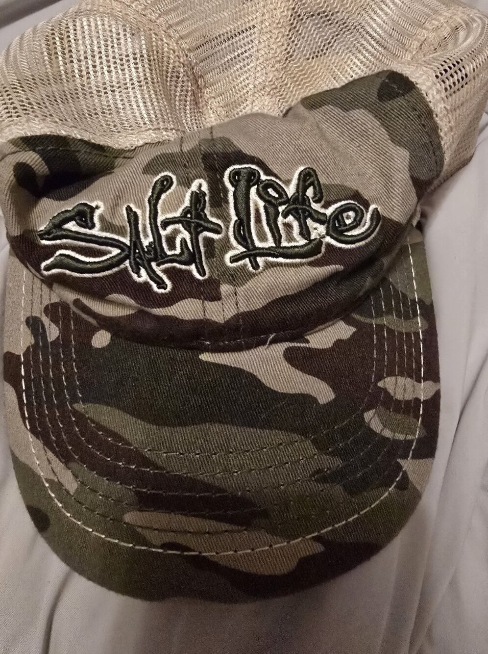 Salt Life Youth Camo Trucker Hat in Green and Tan